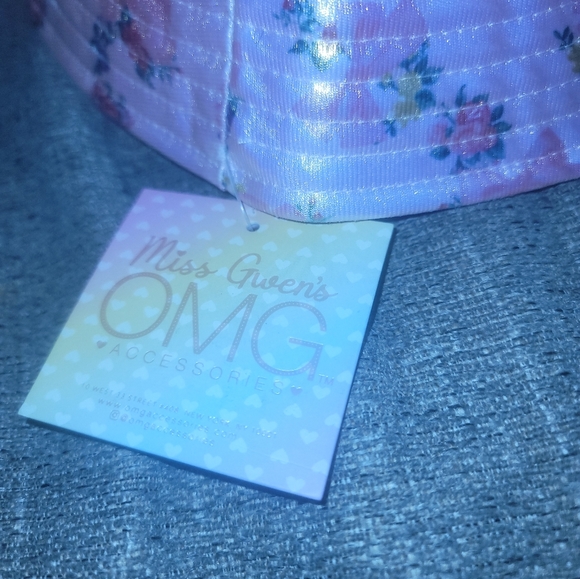 Miss Gwen’s OMG Accessories Metallic Pink Floral Printed Bucket Hat - Picture 3 of 4